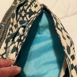 Kavu | Bags | Kavu Patterned Sling Bag Blue And Cream | Poshmark display picture 1